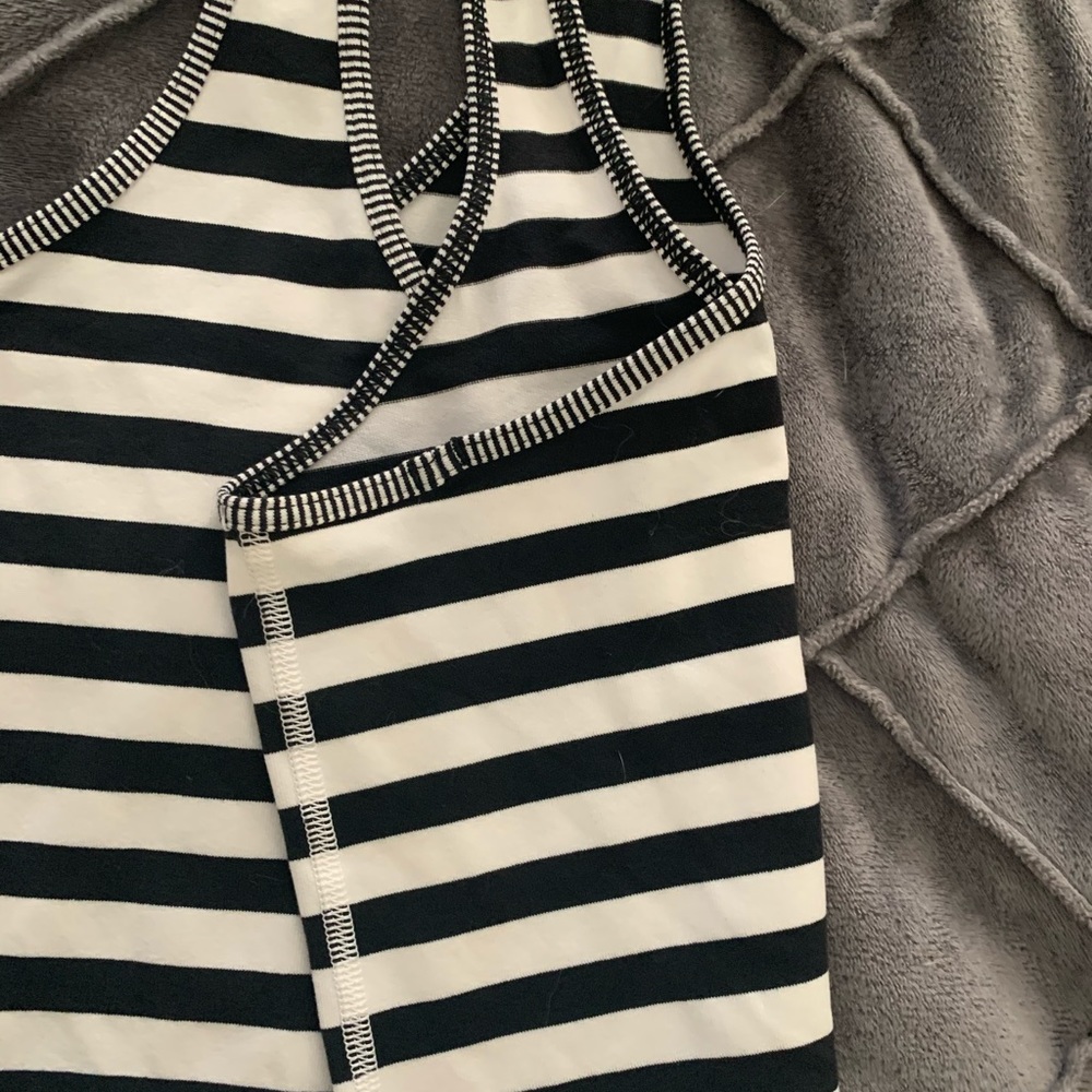 Lululemon Cool Racerback Tank - Picture 3 of 3